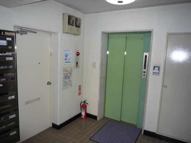 Other common areas. Elevator