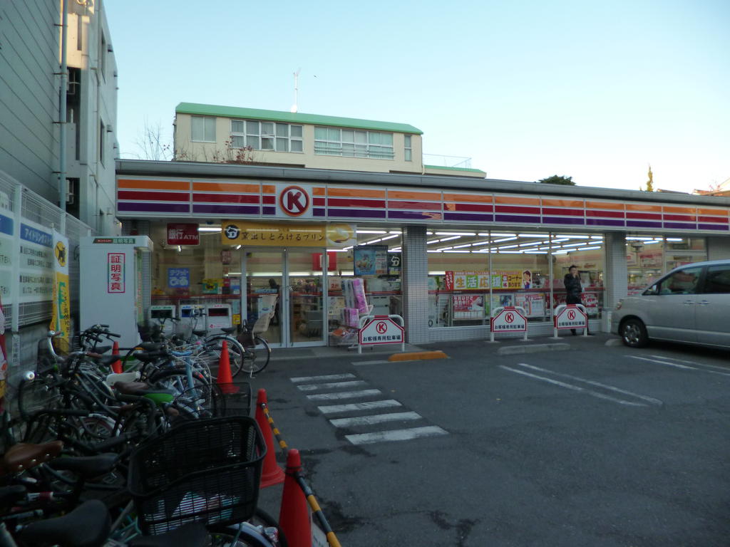 Convenience store. 376m to Circle K Itabashi Hasunuma store (convenience store)