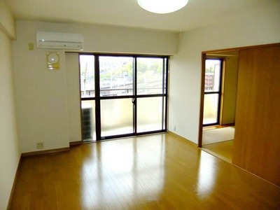 Living and room. West face LDK (flooring, Air condition)