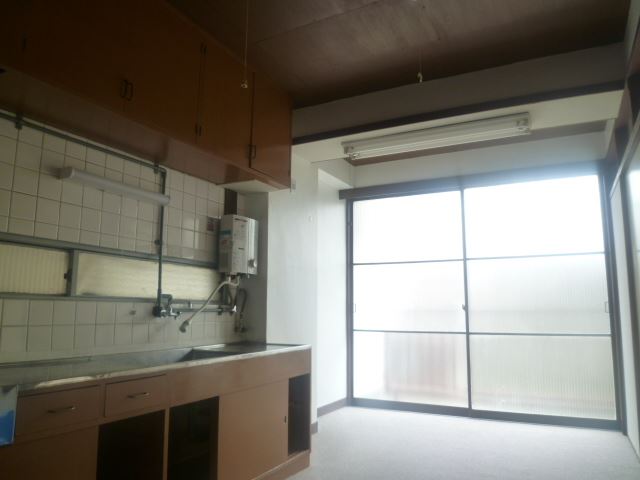 Living and room. Spacious LDK