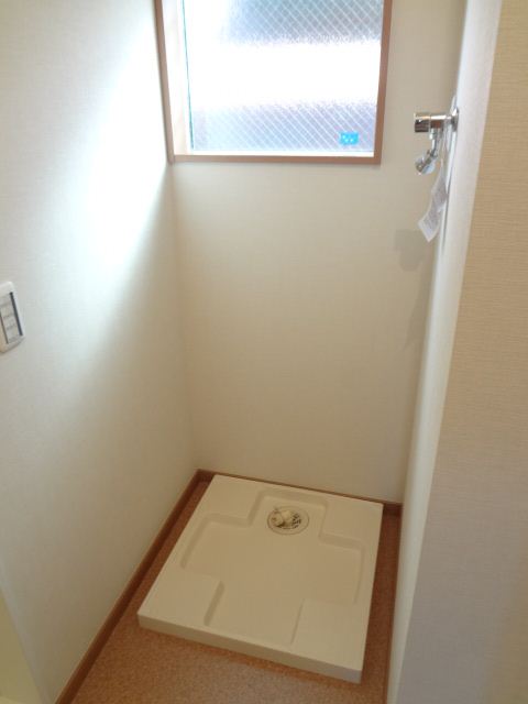 Other room space. There is also the dressing room Laundry Area