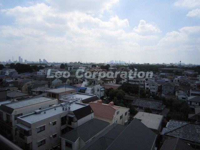 View photos from the dwelling unit. View from the site (August 2013) Shooting