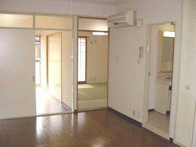 Living and room. LDK and Western ・ Japanese-style room