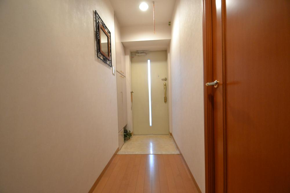 Entrance. Local (September 2013) Shooting