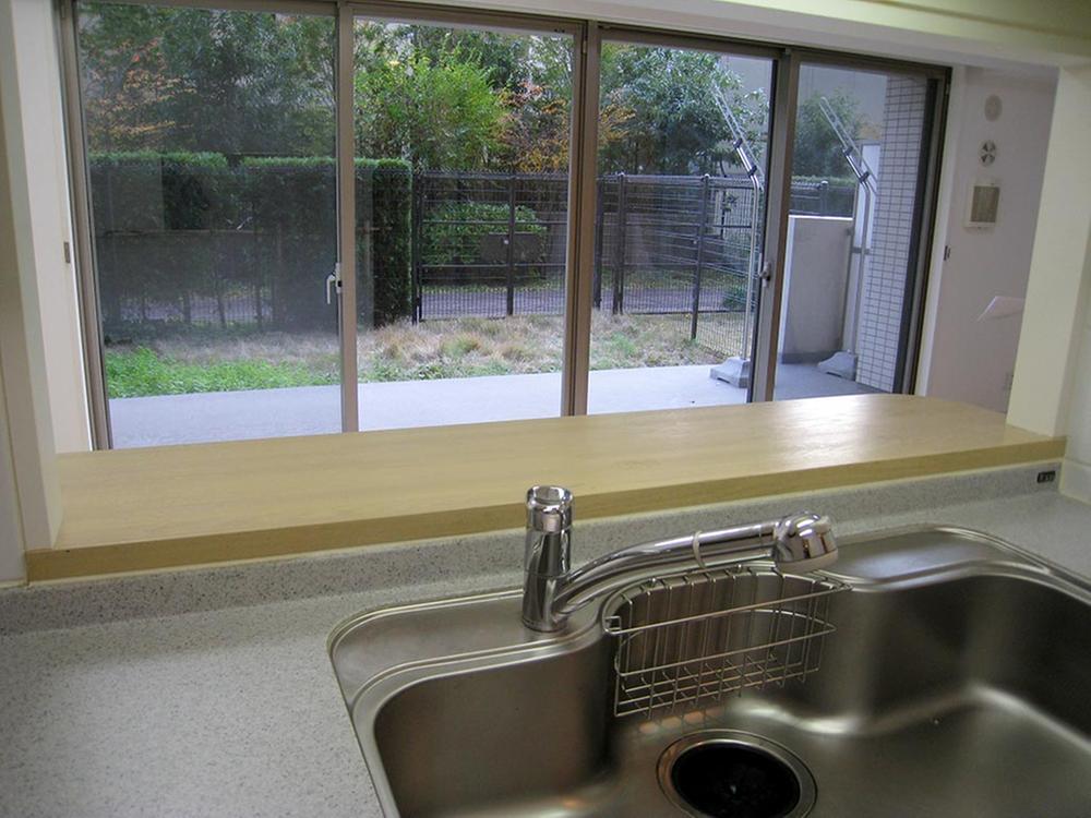 Kitchen. Equipped with a water purification function with Curran (December 2013) Shooting