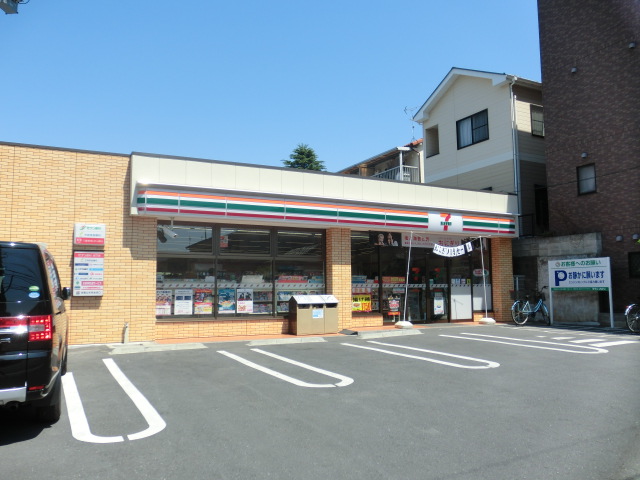 Convenience store. Seven-Eleven Itabashi Narimasu Naruoka dori up (convenience store) 110m