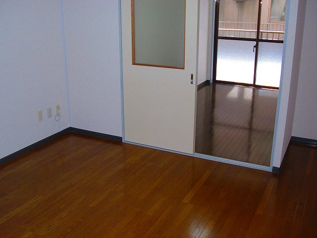 Living and room. It is shown without looking through the south Western-style from the living room.