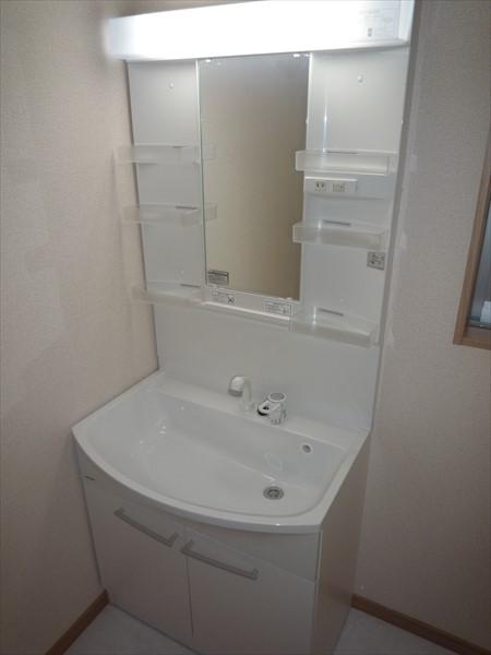 Wash basin, toilet