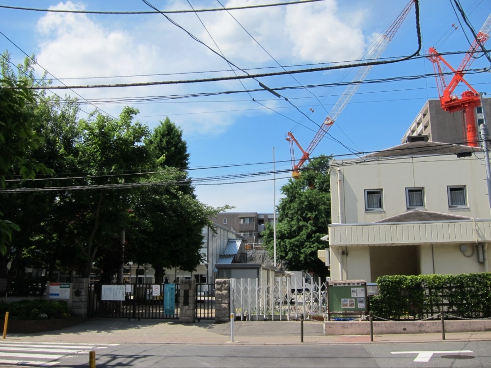 Primary school. 261m to Itabashi Itabashi first elementary school (elementary school)