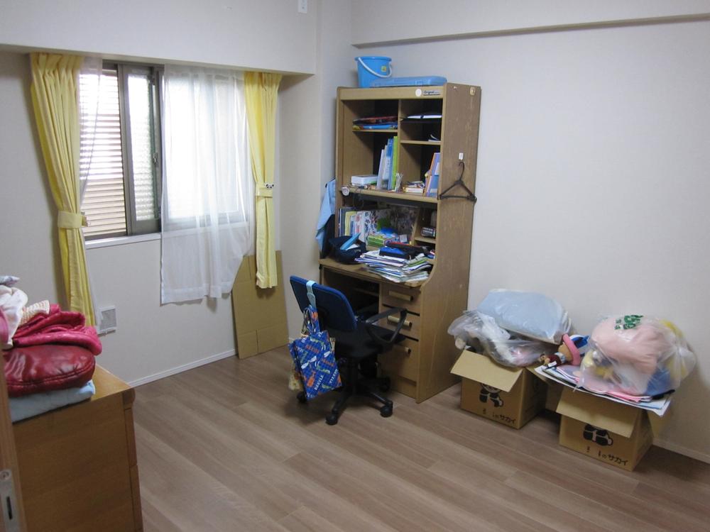 Non-living room. Room (August 2013) Shooting