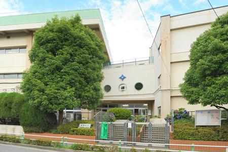 Primary school. 400m until Itabashi Tatsukita cortex Elementary School