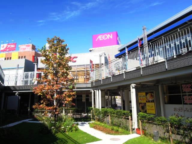 Shopping centre. Tokumaru until the Square (shopping center) 826m