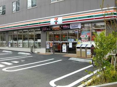 Convenience store. Seven-Eleven Itabashi Narimasu 3-chome up (convenience store) 440m