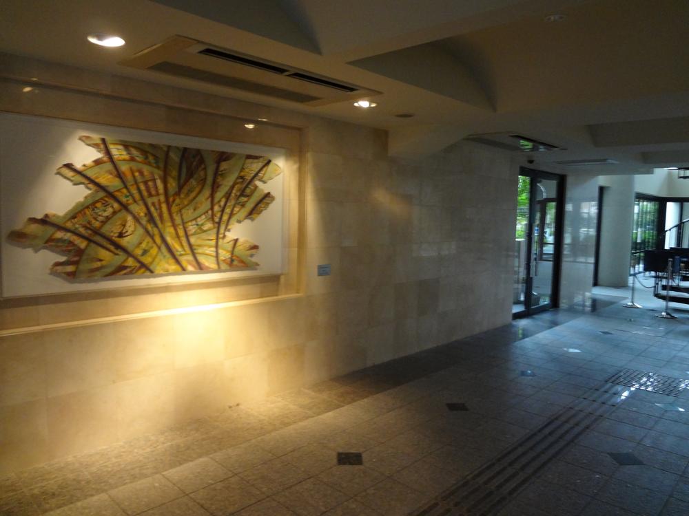 lobby. There is a shared section front