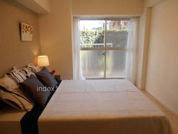 Non-living room. It is the bedroom of the southeast