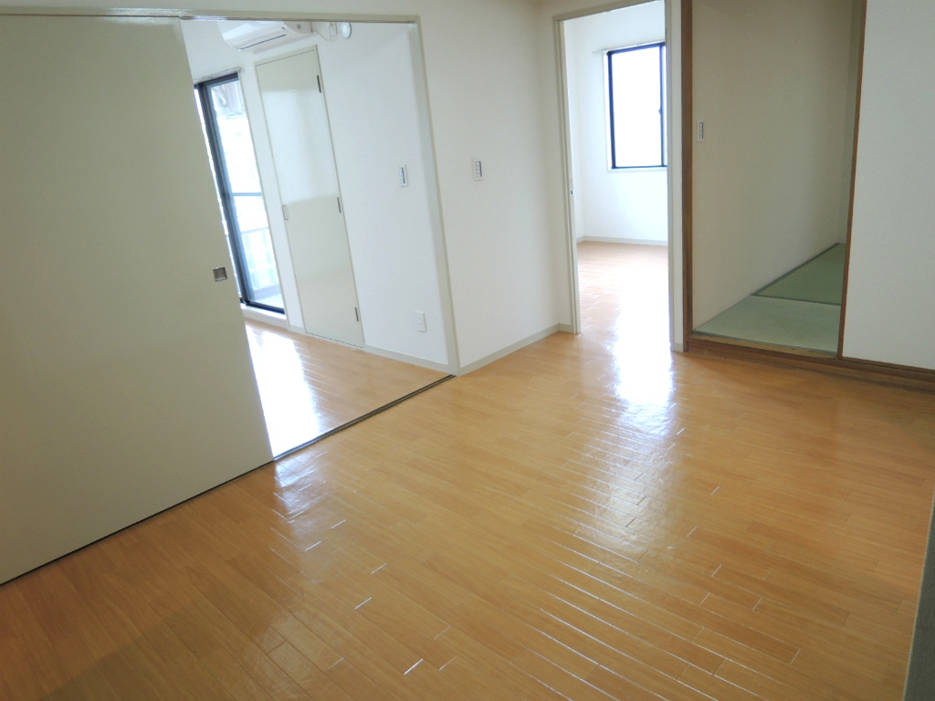 Living and room. Flooring