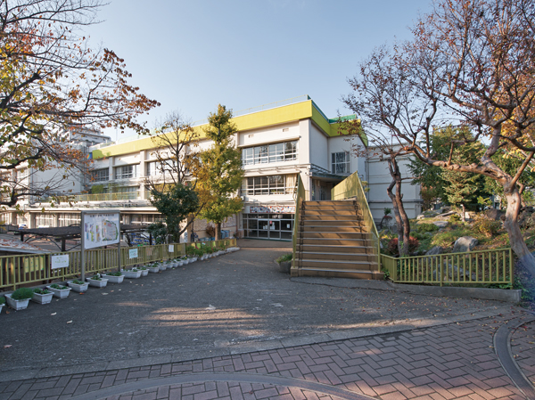 Surrounding environment. Ward Kitano elementary school (a 5-minute walk ・ About 360m)