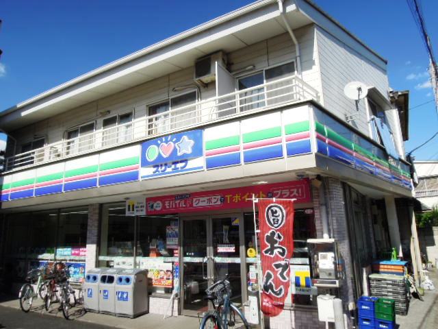 Convenience store. Three F Maeno Machiten up (convenience store) 452m