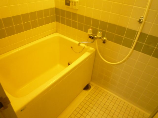 Bath. Bathroom with add cooking function