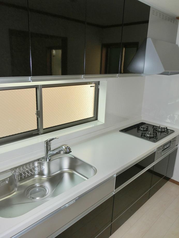 Same specifications photo (kitchen). Same specification example