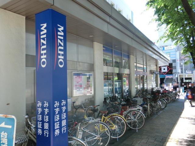 Bank. Mizuho 405m to Bank (Bank)