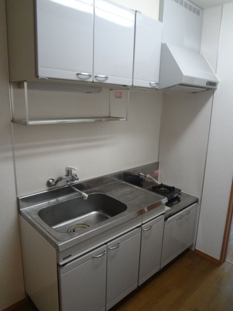 Kitchen. It Hakadori also two-burner stove can be installed dishes