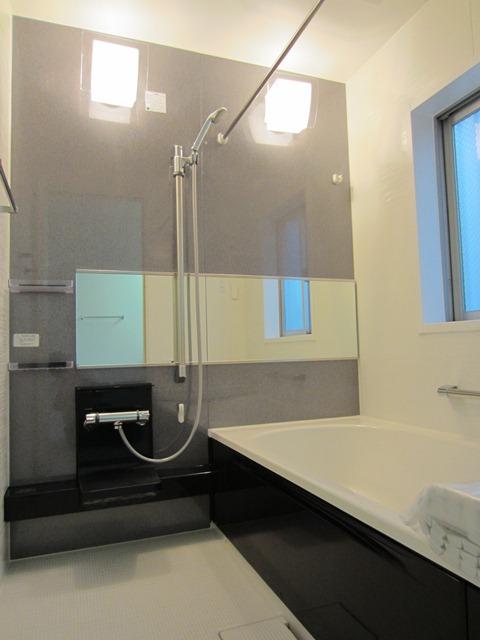 Same specifications photo (bathroom). Example of construction