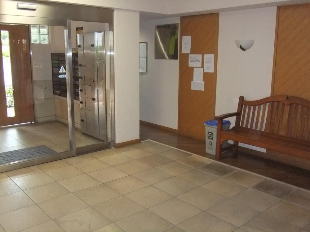 Entrance. Common areas Entrance