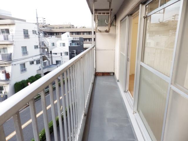 Other common areas. Balcony