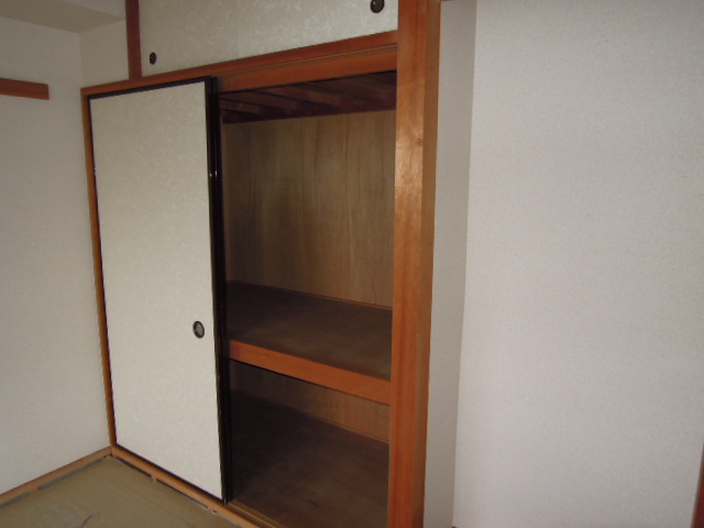 Other. Japanese-style storage