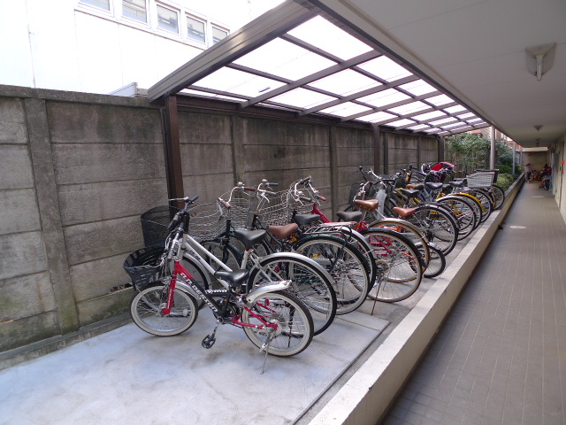 Other common areas. Bicycle-parking space ・ Must-see If you have because some bike shelter!