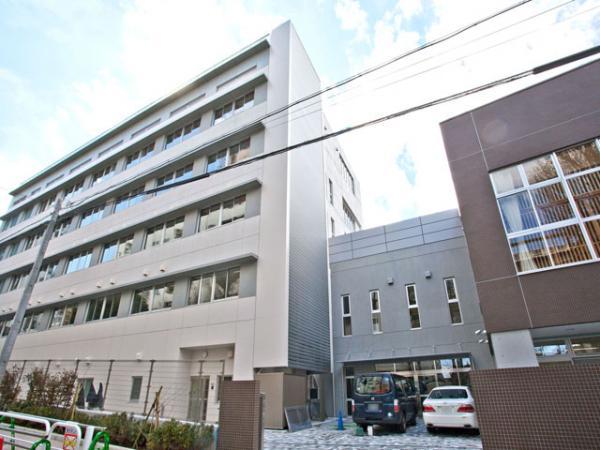 Junior high school. Kamiitabashi 560m until the first junior high school