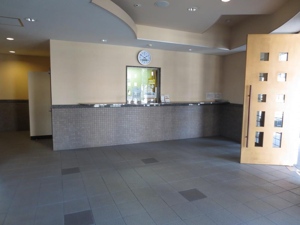 Entrance. Common areas