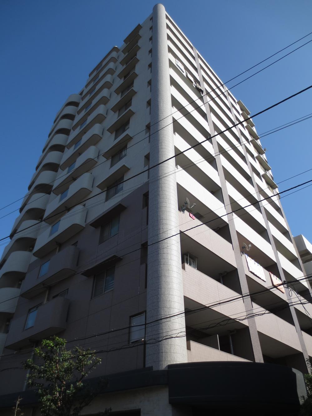 Local appearance photo. Local (11 May 2013) Shooting