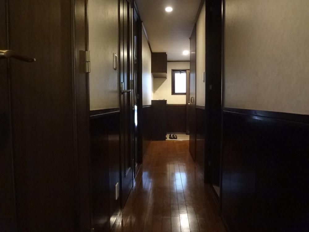 Other introspection. Corridor (June 2013) Shooting