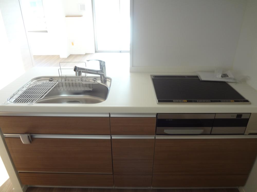 Kitchen. Indoor (September 2013) Shooting