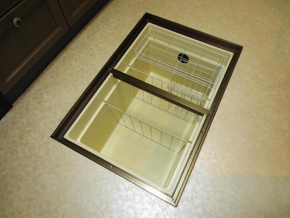 Receipt. Underfloor storage (December 2013) Shooting