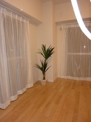 Non-living room. Indoor (12 May 2013) Shooting