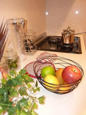 Kitchen. Indoor (12 May 2013) Shooting