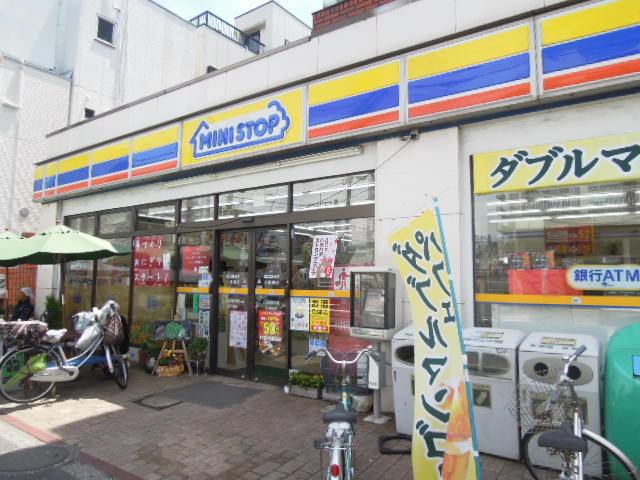 Convenience store. MINISTOP Kamiitabashi store up (convenience store) 268m
