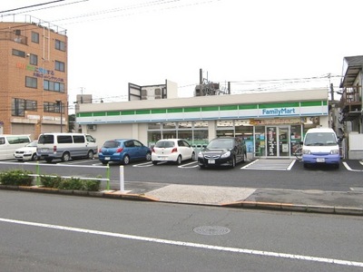 Convenience store. 181m to Family Mart (convenience store)