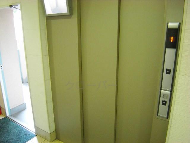 Other common areas. Elevator