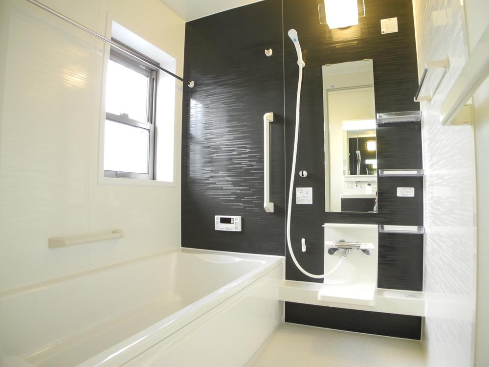 Same specifications photo (bathroom)