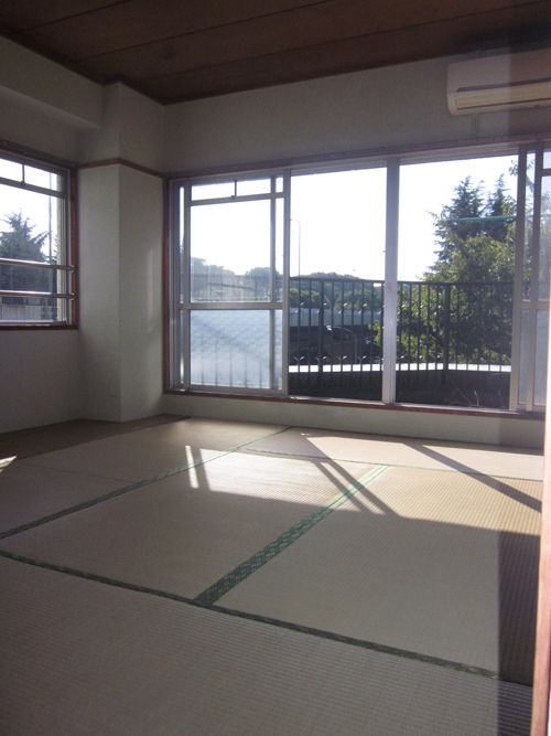 Living and room. Japanese-style tatami 10.9! 