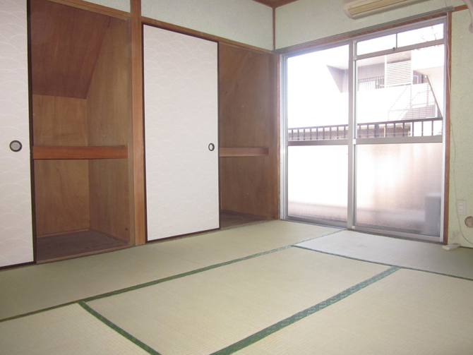 Living and room. 6 Pledge of Japanese-style room! 