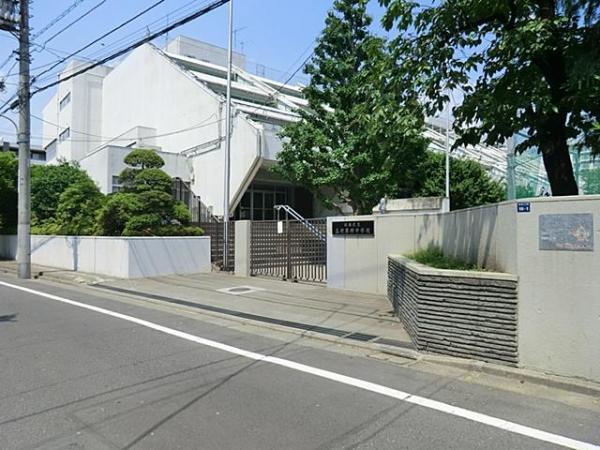 Junior high school. 700m to Shimura fourth junior high school