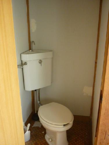 Other room space. Toilet