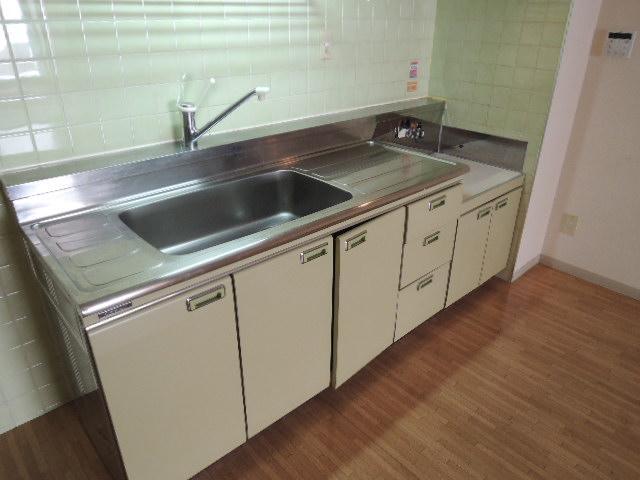 Kitchen. Kitchen