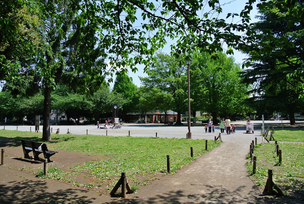 park. 874m until Itabashi Peace Park (Park)