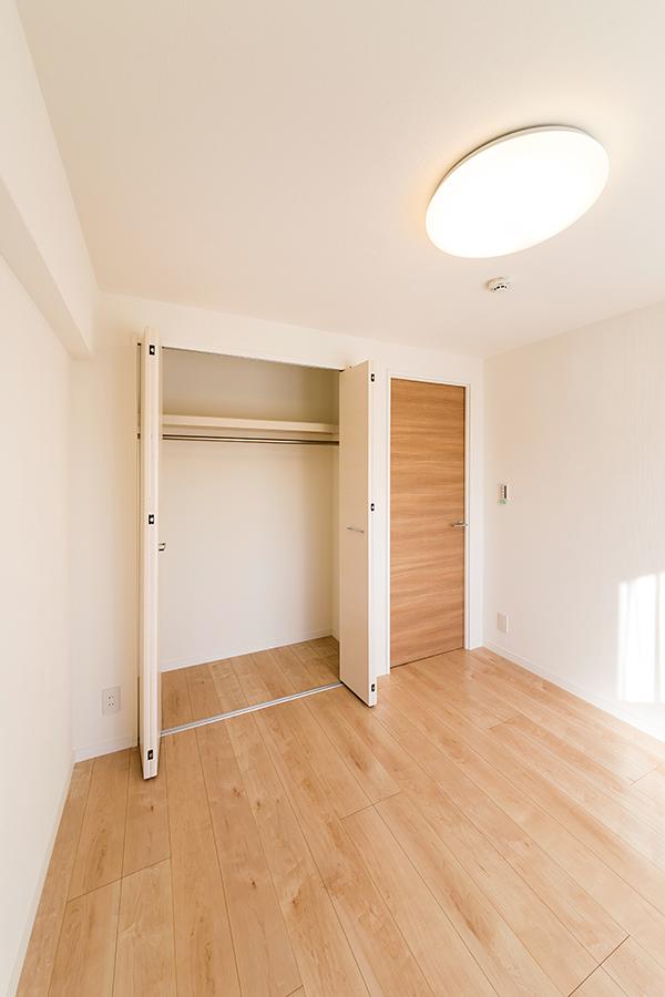 Non-living room. Western-style 1